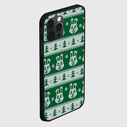 Чехол для iPhone 12 Pro Max Вязаный зимний узор с зайцами и ёлками, цвет: 3D-черный — фото 2