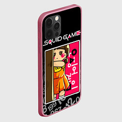 Чехол для iPhone 12 Pro ИГРА В КАЛЬМАРА КУКЛА DOLL, цвет: 3D-малиновый — фото 2
