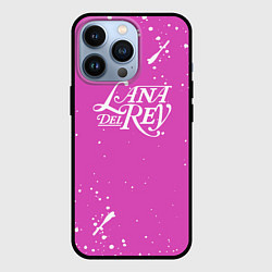 Чехол iPhone 13 Pro Lana Del Rey - на розовом фоне брызги