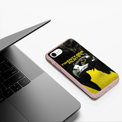 Чехол iPhone 7/8 матовый TOP: Trench, цвет: 3D-светло-розовый — фото 2