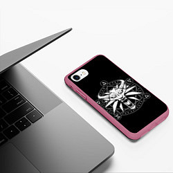 Чехол iPhone 7/8 матовый The Witcher, цвет: 3D-малиновый — фото 2