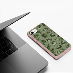 Чехол iPhone 7/8 матовый Камуфляж с котиками хаки, цвет: 3D-светло-розовый — фото 2