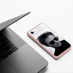 Чехол iPhone 7/8 матовый ROBERT PATTINSON, цвет: 3D-светло-розовый — фото 2