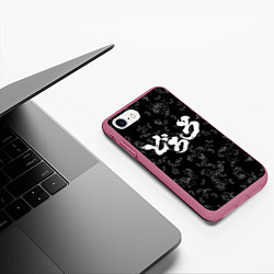 Чехол iPhone 7/8 матовый DORORO PATTERN ПАТТЕРН ЛОГО Z, цвет: 3D-малиновый — фото 2