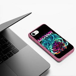 Чехол iPhone 7/8 матовый Ван Пис Зоро Самурай разрубающий все, цвет: 3D-малиновый — фото 2