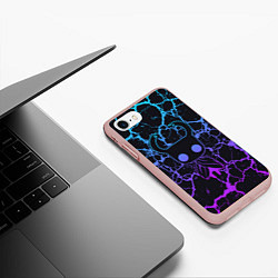 Чехол iPhone 7/8 матовый Hollow Knight образ текстура, цвет: 3D-светло-розовый — фото 2