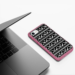 Чехол iPhone 7/8 матовый Черно-белые Жирафы, цвет: 3D-малиновый — фото 2
