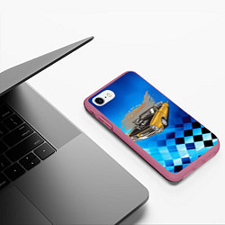 Чехол iPhone 7/8 матовый Желтая классическая машина, цвет: 3D-малиновый — фото 2