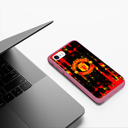 Чехол iPhone 7/8 матовый Manchester united краска, цвет: 3D-малиновый — фото 2