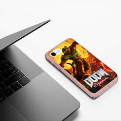 Чехол iPhone 7/8 матовый Doomguy - demon fight, цвет: 3D-светло-розовый — фото 2