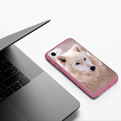 Чехол iPhone 7/8 матовый Белый зимний волк, цвет: 3D-малиновый — фото 2