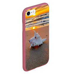 Чехол iPhone 7/8 матовый Ракушка на песочном берегу тихого океана, цвет: 3D-малиновый — фото 2
