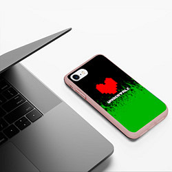 Чехол iPhone 7/8 матовый Undertale - зеленая трава, цвет: 3D-светло-розовый — фото 2