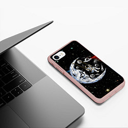 Чехол iPhone 7/8 матовый Космические качели - череп, цвет: 3D-светло-розовый — фото 2