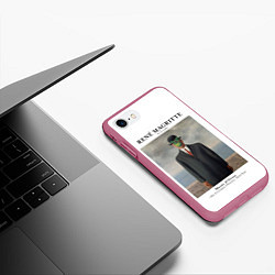 Чехол iPhone 7/8 матовый Рене Магритт - Сын человеческий, цвет: 3D-малиновый — фото 2