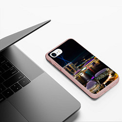 Чехол iPhone 7/8 матовый Ночной город красочный, цвет: 3D-светло-розовый — фото 2