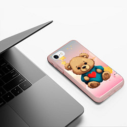 Чехол iPhone 7/8 матовый Плюшевый мишка с сердечком, цвет: 3D-светло-розовый — фото 2