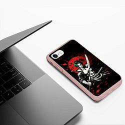 Чехол iPhone 7/8 матовый Ван пис - Зоро самурай, цвет: 3D-светло-розовый — фото 2
