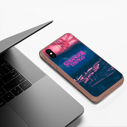 Чехол iPhone XS Max матовый Stranger Things: Pink Heaven, цвет: 3D-коричневый — фото 2