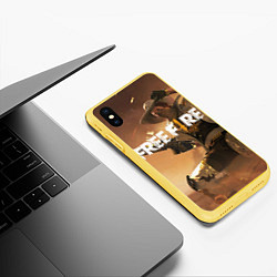 Чехол iPhone XS Max матовый FREE FIRE, цвет: 3D-желтый — фото 2