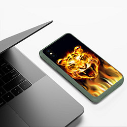 Чехол iPhone XS Max матовый Тигр В Пламени, цвет: 3D-темно-зеленый — фото 2