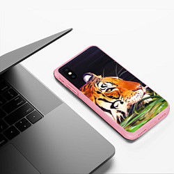 Чехол iPhone XS Max матовый Бенгальский Тигр в кустах, цвет: 3D-баблгам — фото 2