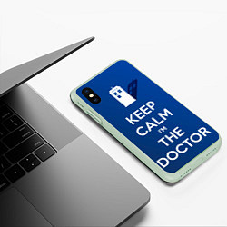 Чехол iPhone XS Max матовый Keep calm Im the Doctor, цвет: 3D-салатовый — фото 2