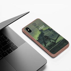 Чехол iPhone XS Max матовый STALKER Военный На Танке Возле ЧАЭС, цвет: 3D-коричневый — фото 2