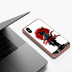 Чехол iPhone XS Max матовый Самурай и Красное Солнце, цвет: 3D-коричневый — фото 2