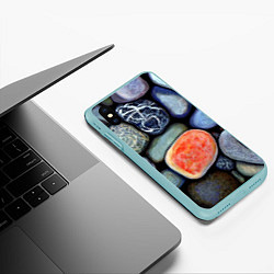 Чехол iPhone XS Max матовый Цветные камушки, цвет: 3D-мятный — фото 2