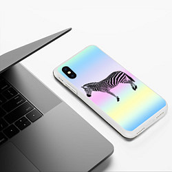 Чехол iPhone XS Max матовый Зебра по радужном фоне, цвет: 3D-белый — фото 2
