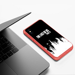 Чехол iPhone XS Max матовый Одни из нас зомби текстура, цвет: 3D-красный — фото 2