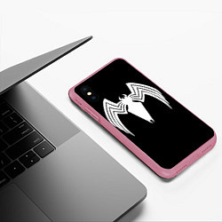 Чехол iPhone XS Max матовый Venom - spider logo, цвет: 3D-малиновый — фото 2