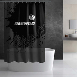 Шторка для душа Daewoo speed на темном фоне со следами шин: символ, цвет: 3D-принт — фото 2