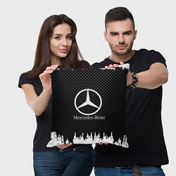 Подушка квадратная Mercedes-Benz: Black Side, цвет: 3D-принт — фото 2