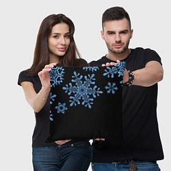 Подушка квадратная Минималистичные Снежинки, цвет: 3D-принт — фото 2