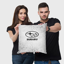 Подушка квадратная Subaru с потертостями на светлом фоне, цвет: 3D-принт — фото 2