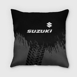 Подушка квадратная Suzuki speed на темном фоне со следами шин: символ