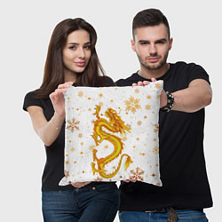 Подушка квадратная Золотой дракон в снежинках, цвет: 3D-принт — фото 2