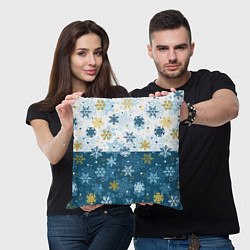 Подушка квадратная Снежинки новогодние, цвет: 3D-принт — фото 2
