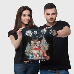 Подушка квадратная Новогодний котик у ёлок в шарфе горы в снежинках, цвет: 3D-принт — фото 2