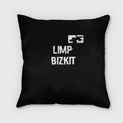 Подушка квадратная Limp Bizkit glitch на темном фоне посередине, цвет: 3D-принт