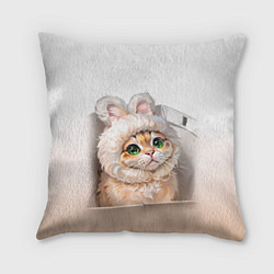 Подушка квадратная Милый кот-мем в шапке с ушками - бежевый градиент