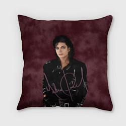 Подушка квадратная Michael Jackson на бордовом фоне, цвет: 3D-принт