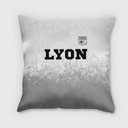 Подушка квадратная Lyon sport на светлом фоне посередине