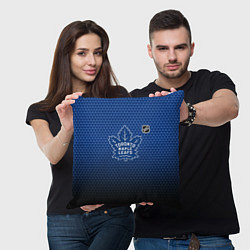 Подушка квадратная Торонто Мейпл Лифс - синие соты, цвет: 3D-принт — фото 2