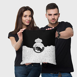 Подушка квадратная Реал Мадрид лого ночь текстура, цвет: 3D-принт — фото 2