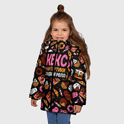 Куртка зимняя для девочки Кекс, нартортики и сладкий ролл, цвет: 3D-черный — фото 2