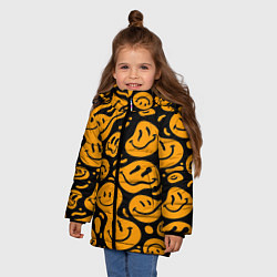 Куртка зимняя для девочки Растекающийся оранжевый смайл, цвет: 3D-черный — фото 2