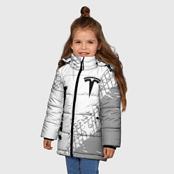 Куртка зимняя для девочки Tesla speed на светлом фоне со следами шин: надпис, цвет: 3D-черный — фото 2